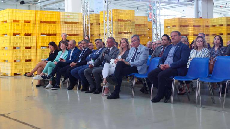Sono iniziate in Fiera a Cesena le celebrazioni per i 65 anni di Apofruit Sono iniziate in Fiera a Cesena le celebrazioni per i 65 anni di Apofruit