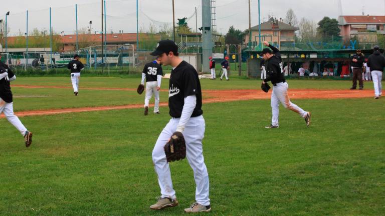 Cesena, nuova illuminazione a led per il campo da baseball Cesena, nuova illuminazione a led per il campo da baseball