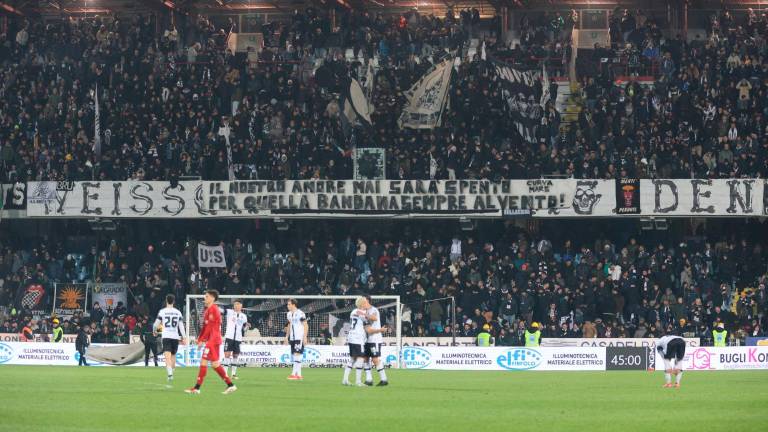 Un’immagine della curva Mare (foto GIANMARIA ZANOTTI) Un’immagine della curva Mare (foto GIANMARIA ZANOTTI)