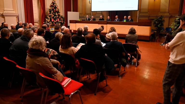 Forlì, le cento domande degli alluvionati: «Studiamo ristori per i beni mobili» Forlì, le cento domande degli alluvionati: «Studiamo ristori per i beni mobili»