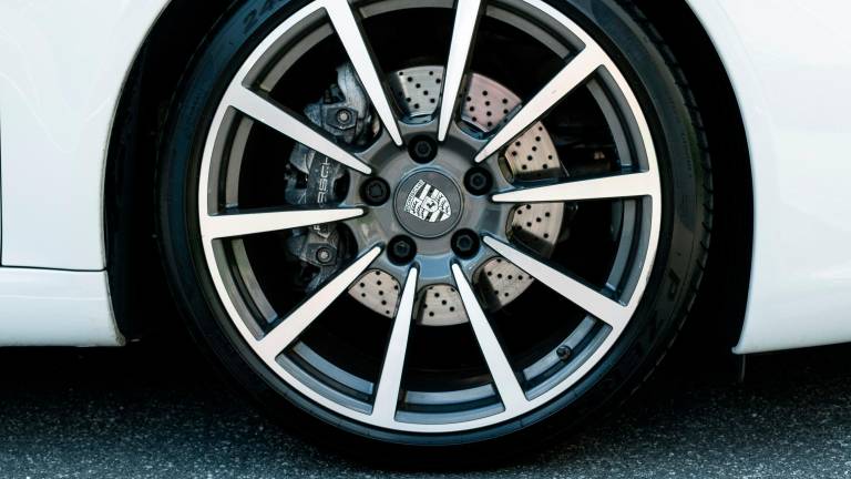 Pneumatici e Consumo di Carburante: Come Ottimizzare l’Efficienza Energetica della Tua Auto Pneumatici e Consumo di Carburante: Come Ottimizzare l’Efficienza Energetica della Tua Auto