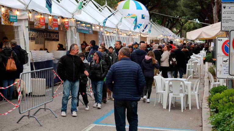 Cesenatico, “Azzurro come il pesce” tra freddo e cantieri ma la partenza è buona