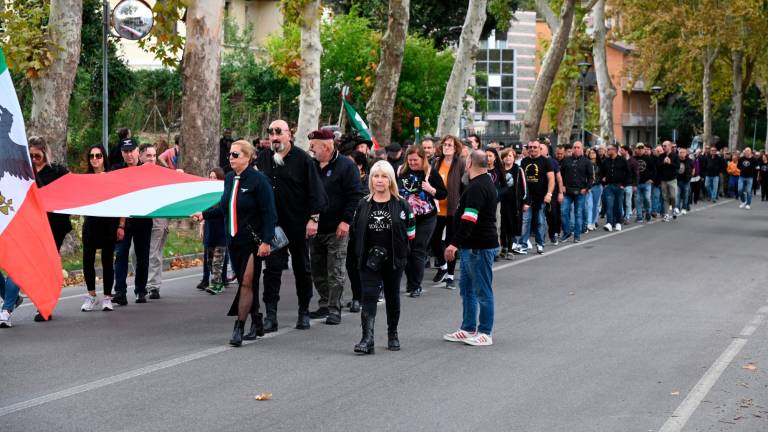 A Predappio adunata silenziosa per l’anniversario della Marcia su Roma A Predappio adunata silenziosa per l’anniversario della Marcia su Roma