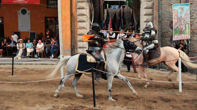 Cesena. Per la Giostra 1500 in piazza, vince ancora La Mura FOTOGALLERY Cesena. Per la Giostra 1500 in piazza, vince ancora La Mura FOTOGALLERY