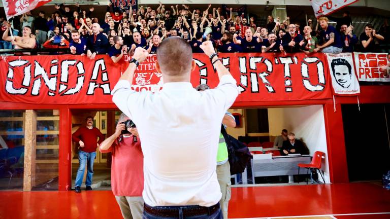 Basket B, Di Paolantonio: “Imola ora è matura”. Bernardi: “Ravenna penalizzata dall’espulsione di Nikolic” - Gallery Basket B, Di Paolantonio: “Imola ora è matura”. Bernardi: “Ravenna penalizzata dall’espulsione di Nikolic” - Gallery