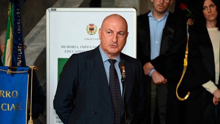 Forlì, omaggio a Falcone, Borsellino e le loro scorte FOTOGALLERY Forlì, omaggio a Falcone, Borsellino e le loro scorte FOTOGALLERY