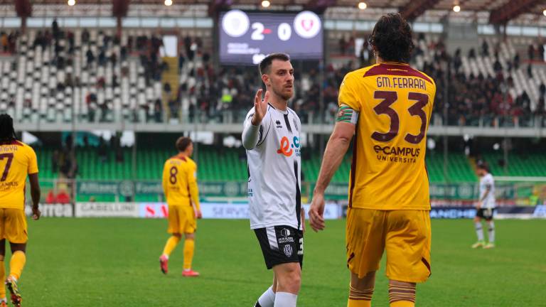 Cesena, vertice tra Aia, Rocchi e i 20 club: analizzati tre casi dei bianconeri Cesena, vertice tra Aia, Rocchi e i 20 club: analizzati tre casi dei bianconeri