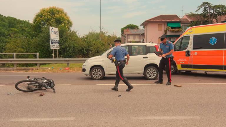 Cervia. Tamponato in bici da un’auto, è grave un 50enne Cervia. Tamponato in bici da un’auto, è grave un 50enne
