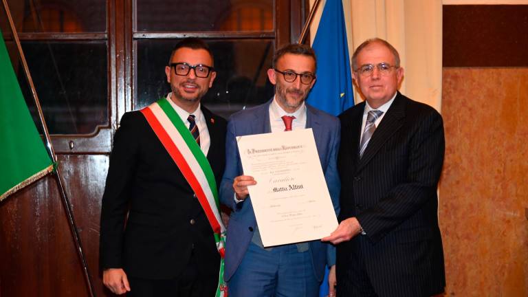 Forlì, consegnati i diplomi di ordine al merito e di maestro del lavoro, con un omaggio a Edo Valmori - Gallery Forlì, consegnati i diplomi di ordine al merito e di maestro del lavoro, con un omaggio a Edo Valmori - Gallery