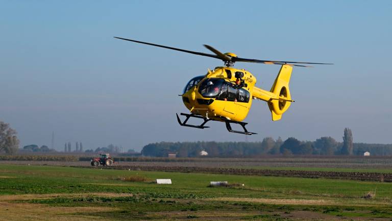 Forlì. Spingono il deltaplano a motore e vengono travolti: feriti un ravennate e un gambettolese Forlì. Spingono il deltaplano a motore e vengono travolti: feriti un ravennate e un gambettolese