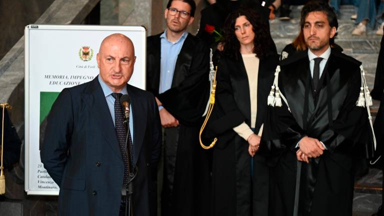 Forlì, omaggio a Falcone, Borsellino e le loro scorte FOTOGALLERY Forlì, omaggio a Falcone, Borsellino e le loro scorte FOTOGALLERY