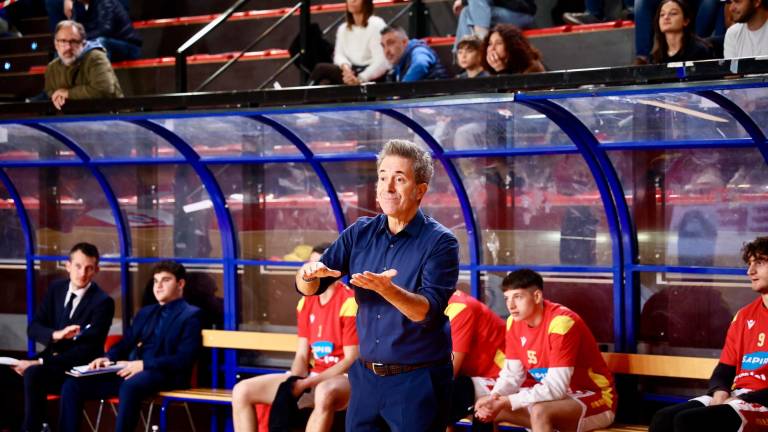 Basket B, Di Paolantonio: “Imola ora è matura”. Bernardi: “Ravenna penalizzata dall’espulsione di Nikolic” - Gallery Basket B, Di Paolantonio: “Imola ora è matura”. Bernardi: “Ravenna penalizzata dall’espulsione di Nikolic” - Gallery