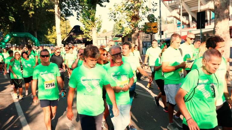 Cesena. Anche Prodi e Zuppi alla Marcia per i diritti dei malati di Alzheimer Cesena. Anche Prodi e Zuppi alla Marcia per i diritti dei malati di Alzheimer