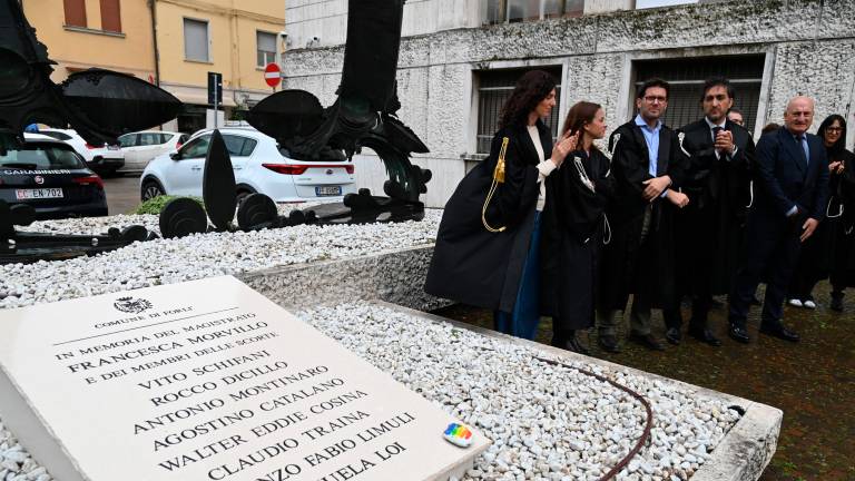 Forlì, omaggio a Falcone, Borsellino e le loro scorte FOTOGALLERY Forlì, omaggio a Falcone, Borsellino e le loro scorte FOTOGALLERY