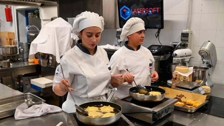 Aspiranti chef, Forlimpopoli vince il “Ciak & cheese” FOTOGALLERY Aspiranti chef, Forlimpopoli vince il “Ciak & cheese” FOTOGALLERY