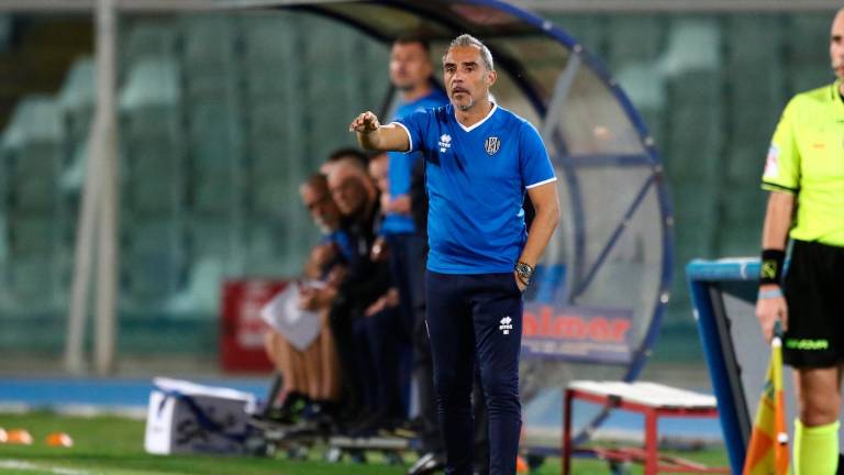 L’allenatore del Cesena Domenico Toscano L’allenatore del Cesena Domenico Toscano