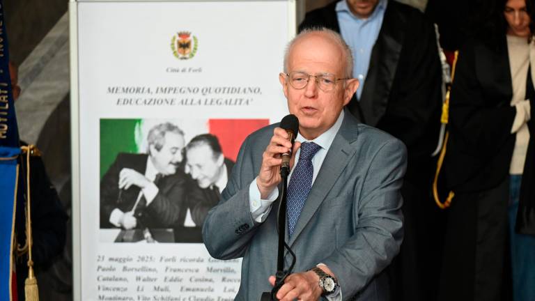 Forlì, omaggio a Falcone, Borsellino e le loro scorte FOTOGALLERY Forlì, omaggio a Falcone, Borsellino e le loro scorte FOTOGALLERY