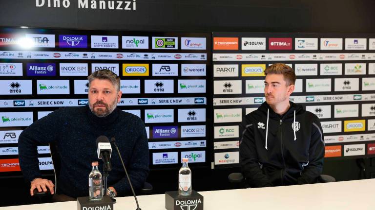 Fabio Artico insieme a Jonathan Klinsmann in occasione della presentazione del portiere americano (Zanotti) Fabio Artico insieme a Jonathan Klinsmann in occasione della presentazione del portiere americano (Zanotti)