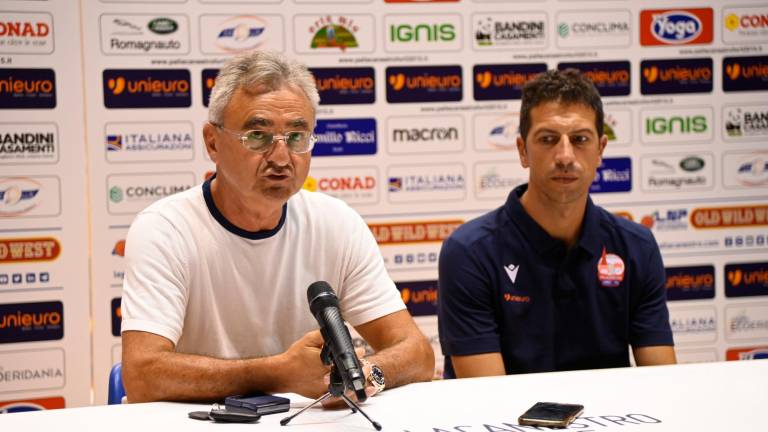 Il presidente Nicosanti con il coach Martino Il presidente Nicosanti con il coach Martino