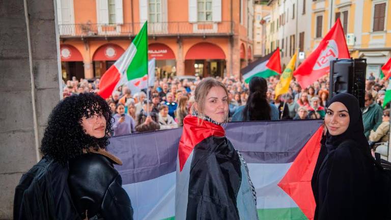 Cesena, in 800 in piazza per dire «stop al genocidio e Palestina libera» Cesena, in 800 in piazza per dire «stop al genocidio e Palestina libera»
