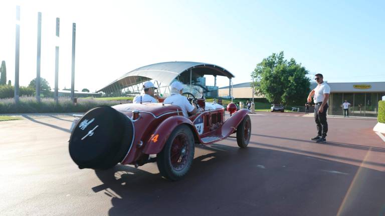 Passione auto: per la Mille Miglia tappa alla Technogym di Cesena FOTOGALLERY Passione auto: per la Mille Miglia tappa alla Technogym di Cesena FOTOGALLERY
