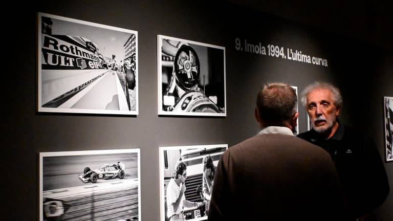 Imola, con l’inaugurazione della mostra “Magic Ayrton Senna” prendono il via le celebrazioni per i 30 anni dalla morte del pilota brasiliano Imola, con l’inaugurazione della mostra “Magic Ayrton Senna” prendono il via le celebrazioni per i 30 anni dalla morte del pilota brasiliano