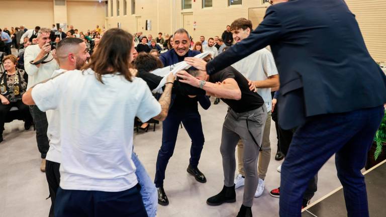 Calcio C, Toscano alla festa dei tifosi del Cesena: “Vogliamo regalarvi qualcosa di importante” - Gallery Calcio C, Toscano alla festa dei tifosi del Cesena: “Vogliamo regalarvi qualcosa di importante” - Gallery