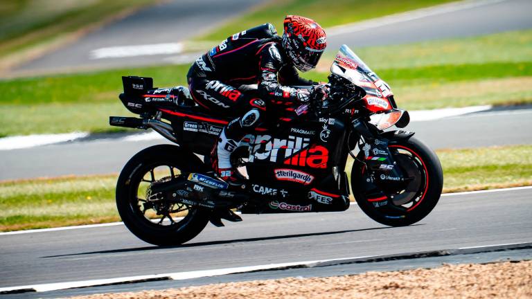 Lorenzo Savadori in gara a Silverstone, dove ha chiuso al 18° posto Lorenzo Savadori in gara a Silverstone, dove ha chiuso al 18° posto