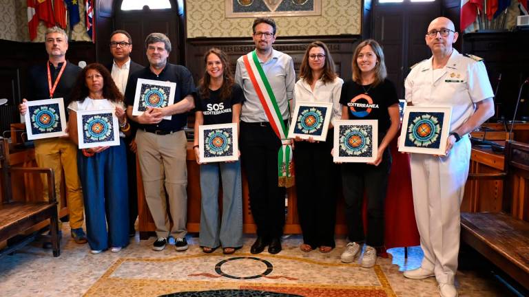 Ravenna, Giornata mondiale del rifugiato: Premio Intercultura alla Capitaneria di porto e alle organizzazioni non governative Ravenna, Giornata mondiale del rifugiato: Premio Intercultura alla Capitaneria di porto e alle organizzazioni non governative