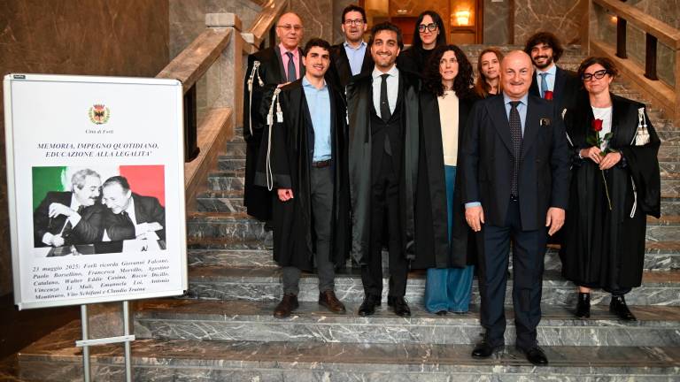 Forlì, omaggio a Falcone, Borsellino e le loro scorte FOTOGALLERY Forlì, omaggio a Falcone, Borsellino e le loro scorte FOTOGALLERY