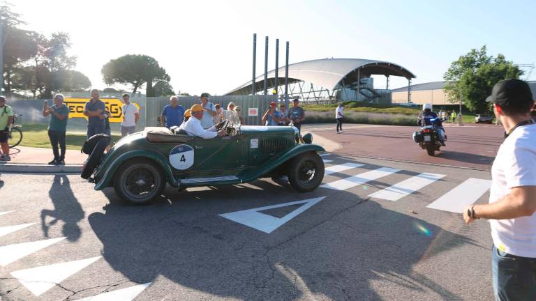 Passione auto: per la Mille Miglia tappa alla Technogym di Cesena FOTOGALLERY Passione auto: per la Mille Miglia tappa alla Technogym di Cesena FOTOGALLERY