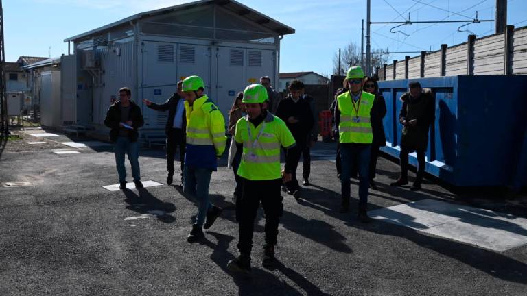 Forlì, ecco la sottostazione elettrica: recupera l’energia generata dalla frenata dei treni - Gallery Forlì, ecco la sottostazione elettrica: recupera l’energia generata dalla frenata dei treni - Gallery