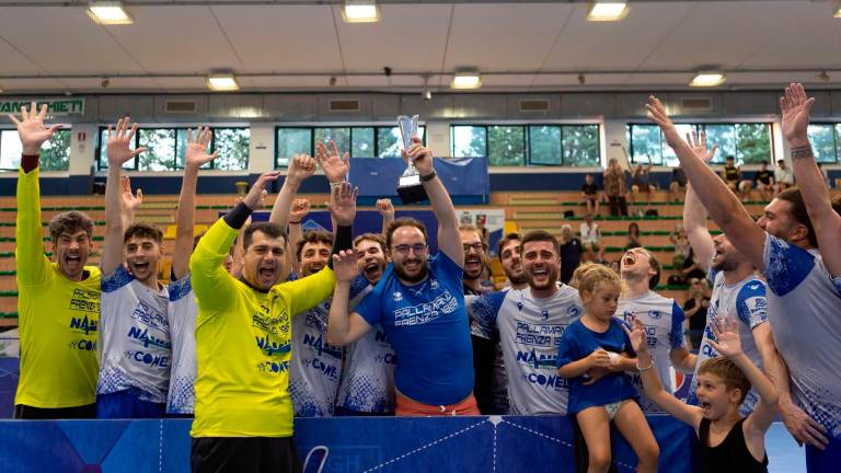 L’esultanza di Faenza per la promozione in A Silver conquistata a Chieti L’esultanza di Faenza per la promozione in A Silver conquistata a Chieti
