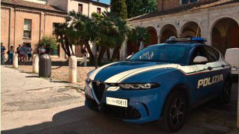 Lugo. Ha l’obbligo dei domiciliari, ma esce per rubare: ora va in carcere Lugo. Ha l’obbligo dei domiciliari, ma esce per rubare: ora va in carcere