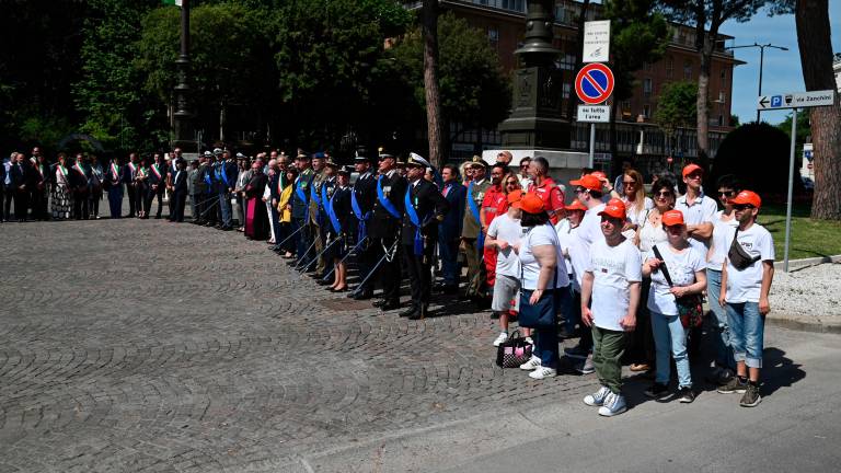 Forlì ha celebrato la festa della Repubblica FOTOGALLERY Forlì ha celebrato la festa della Repubblica FOTOGALLERY