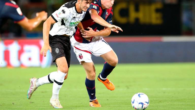 Cristian Shpendi nel match di Coppa Italia a Bologna Cristian Shpendi nel match di Coppa Italia a Bologna