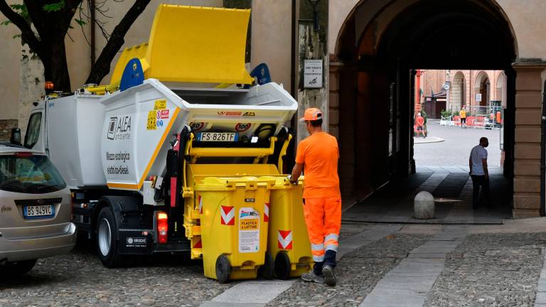 Forlì, lotta al degrado: 20 sanzioni in centro con gli accertatori di Alea Forlì, lotta al degrado: 20 sanzioni in centro con gli accertatori di Alea