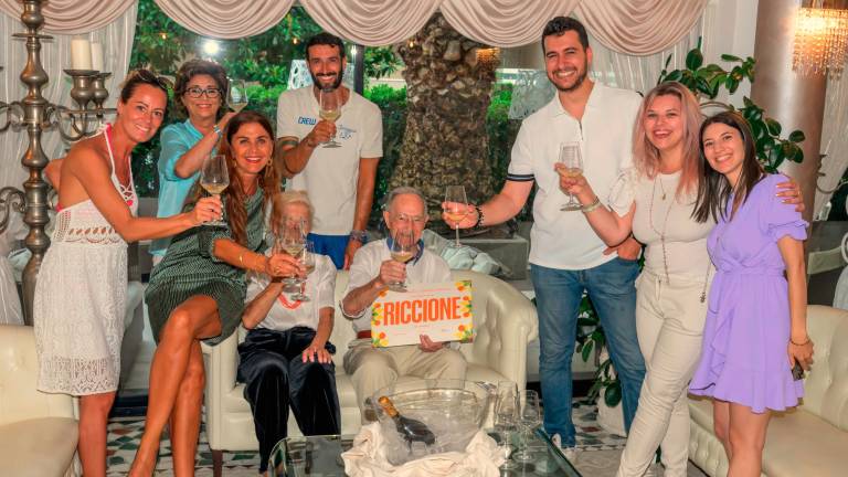Riccione. Ermenegildo e Rachele “ambasciatori nel mondo” Riccione. Ermenegildo e Rachele “ambasciatori nel mondo”