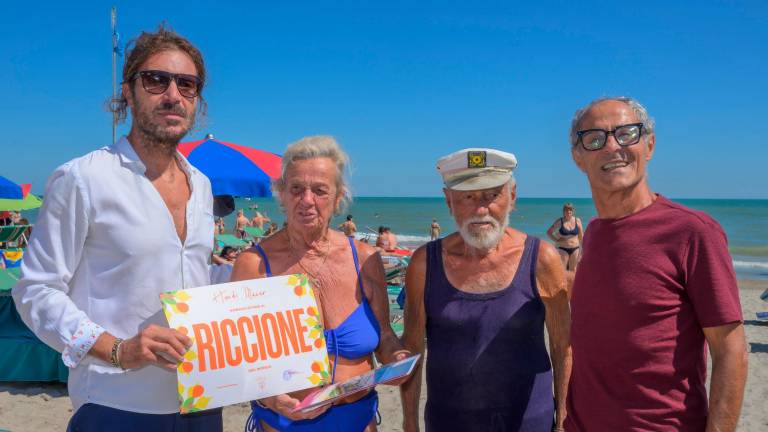 “Ho un appartamento alle Canarie, ma da 63 anni di fila vengo a Riccione”: un premio speciale per Heidi “Ho un appartamento alle Canarie, ma da 63 anni di fila vengo a Riccione”: un premio speciale per Heidi