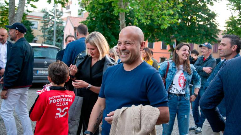 Rimini, che festa per gli “eroi” del 2005: la Supercoppa è tornata a casa - Gallery Rimini, che festa per gli “eroi” del 2005: la Supercoppa è tornata a casa - Gallery