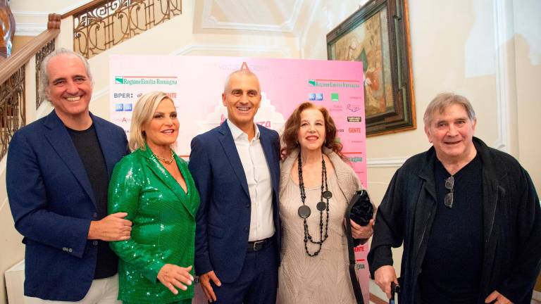 Stefania Sandrelli tiene a battesimo la mostra dedicata a Sordi al Grand Hotel di Rimini / GALLERY Stefania Sandrelli tiene a battesimo la mostra dedicata a Sordi al Grand Hotel di Rimini / GALLERY