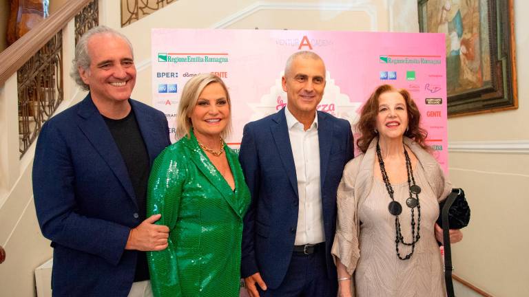 Stefania Sandrelli tiene a battesimo la mostra dedicata a Sordi al Grand Hotel di Rimini / GALLERY Stefania Sandrelli tiene a battesimo la mostra dedicata a Sordi al Grand Hotel di Rimini / GALLERY