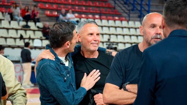 Rimini, che festa per gli “eroi” del 2005: la Supercoppa è tornata a casa - Gallery Rimini, che festa per gli “eroi” del 2005: la Supercoppa è tornata a casa - Gallery