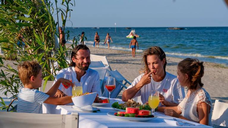 Il nuovo spot della riviera romagnola per il mercato tedesco VIDEO Il nuovo spot della riviera romagnola per il mercato tedesco VIDEO