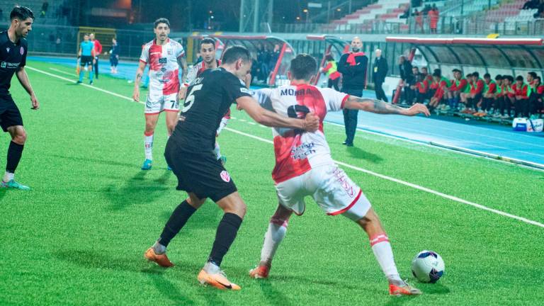 L’attaccante piemontese Claudio Morra in azione con il Rimini nella passata stagione (foto TOMMASO MOROSETTI) L’attaccante piemontese Claudio Morra in azione con il Rimini nella passata stagione (foto TOMMASO MOROSETTI)