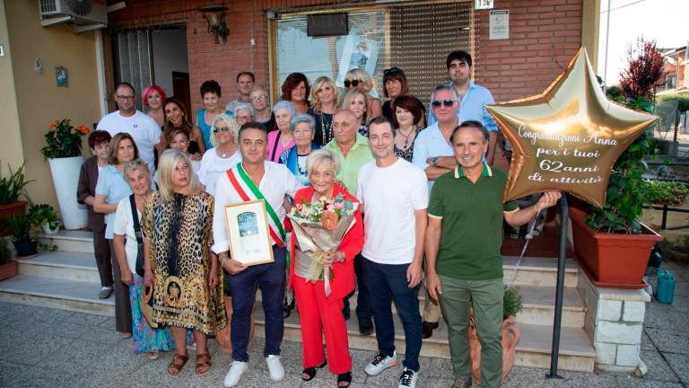 Misano, “al lavoro tutti i giorni da 62 anni”: un premio alla storica parrucchiera Misano, “al lavoro tutti i giorni da 62 anni”: un premio alla storica parrucchiera