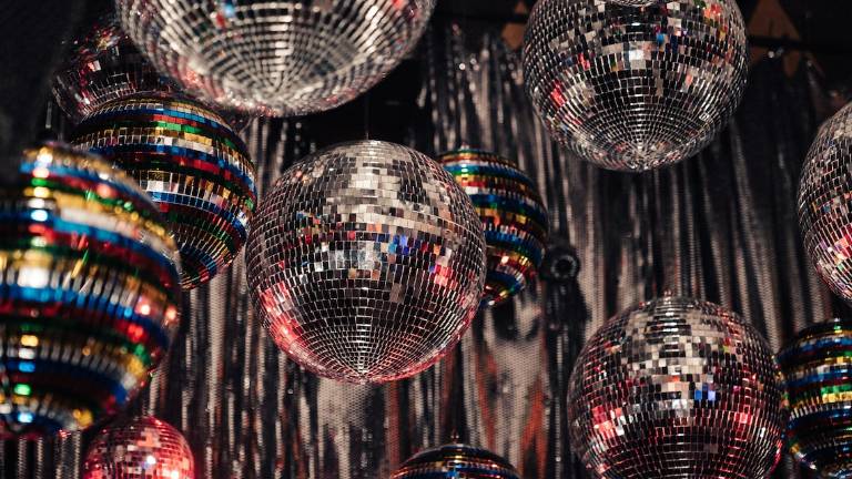 Misano, un centinaio di biglietti mancano all'appello: multa a una discoteca Misano, un centinaio di biglietti mancano all'appello: multa a una discoteca