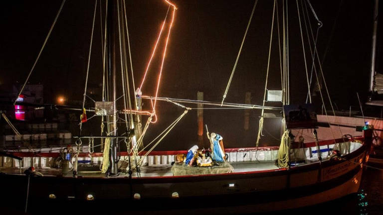 Rimini, si è acceso il presepe in Darsena Rimini, si è acceso il presepe in Darsena