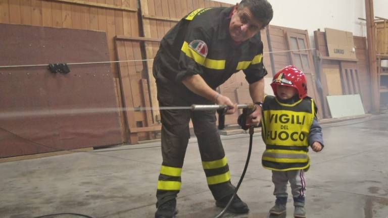Ravenna, comando dei Vigili del fuoco aperto ai bimbi con Pompieropoli Ravenna, comando dei Vigili del fuoco aperto ai bimbi con Pompieropoli