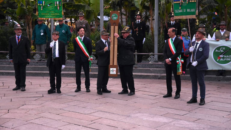 Rimini, domenica 8 dicembre sfilata degli alpini Rimini, domenica 8 dicembre sfilata degli alpini